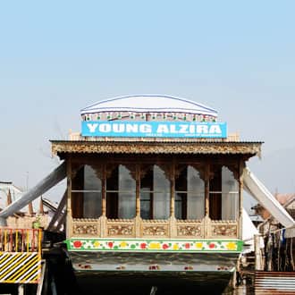 Young Alzira Group of Houseboats, Srinagar 1